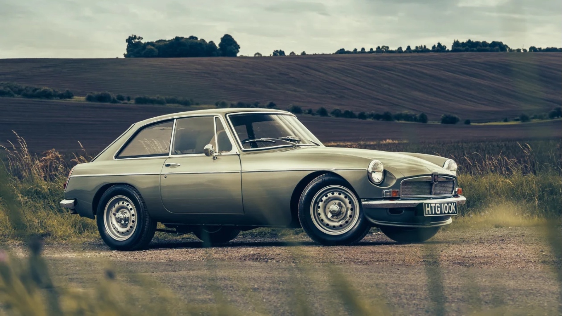 MG-B-restomod-Frontline-Developments-12