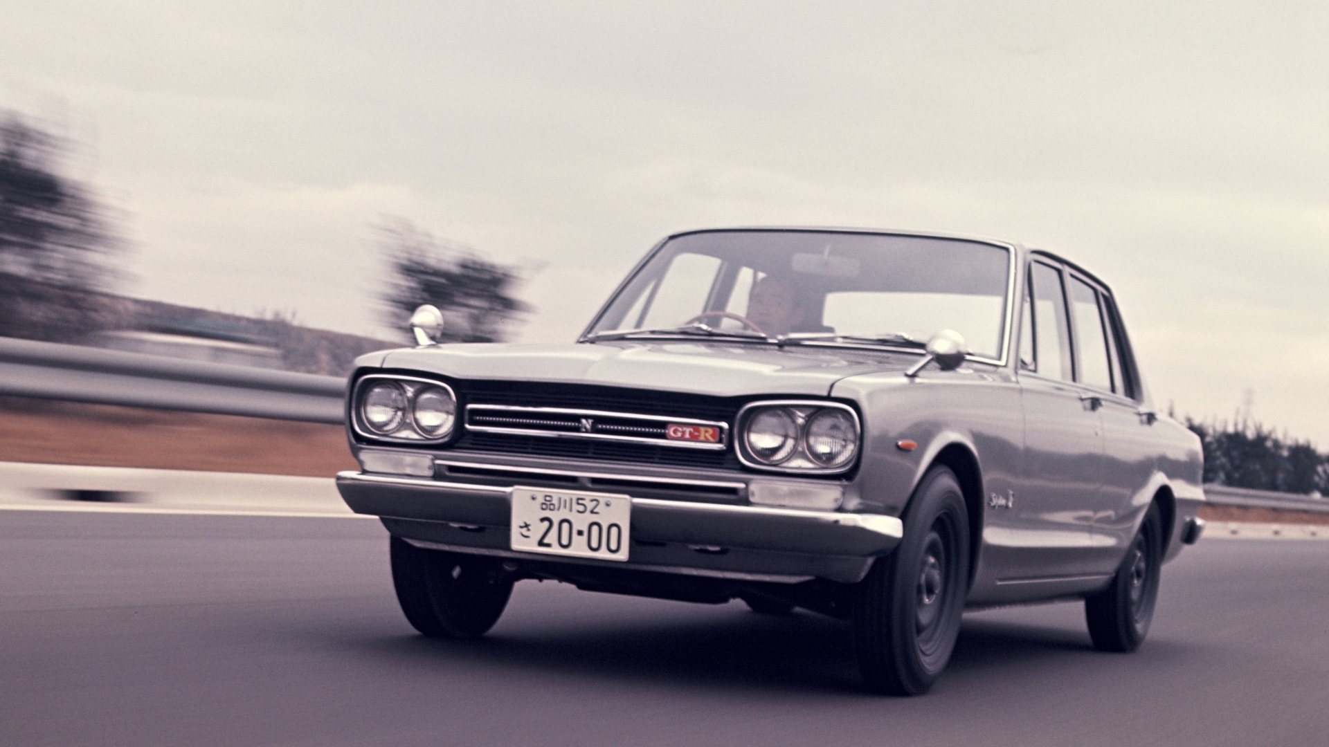 Nissan-Skyline-GT-R-14