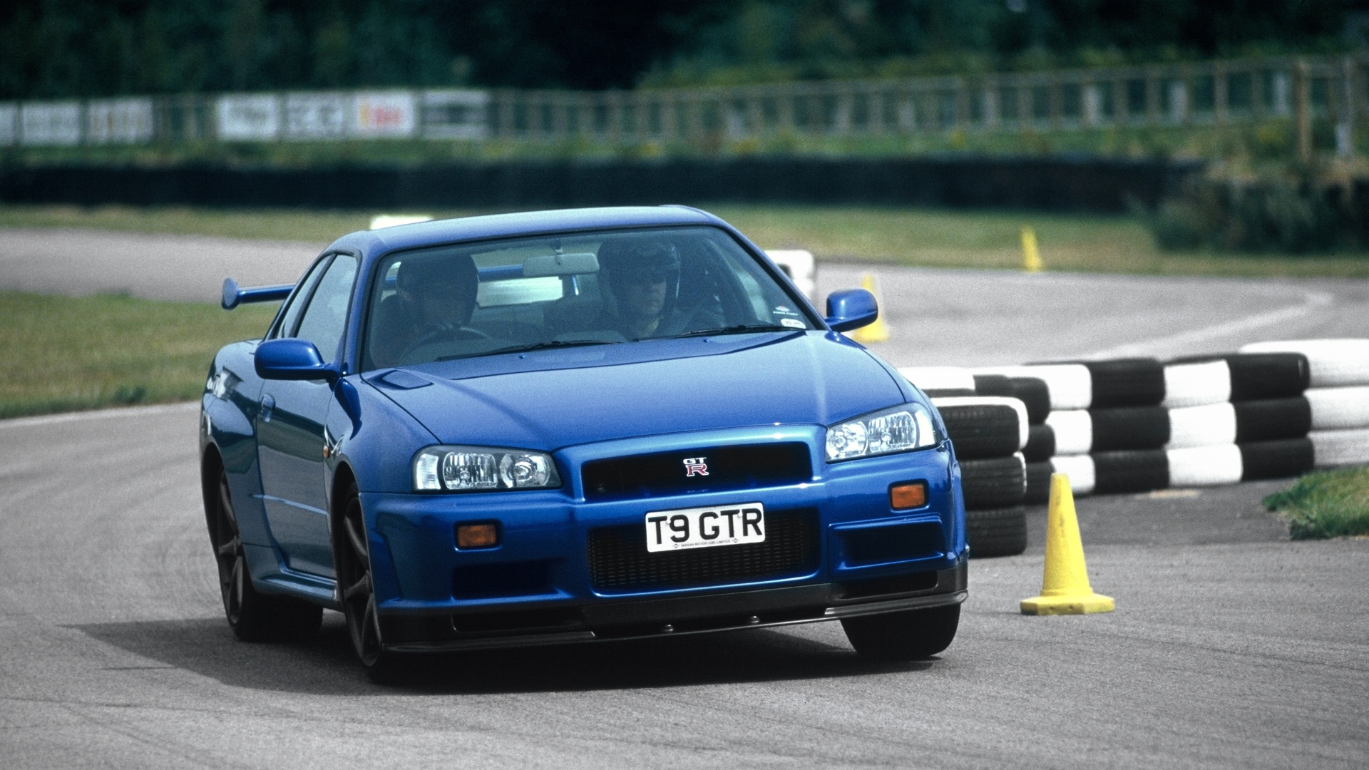 Nissan-Skyline-GT-R-3