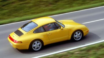 Porsche-911-993-21