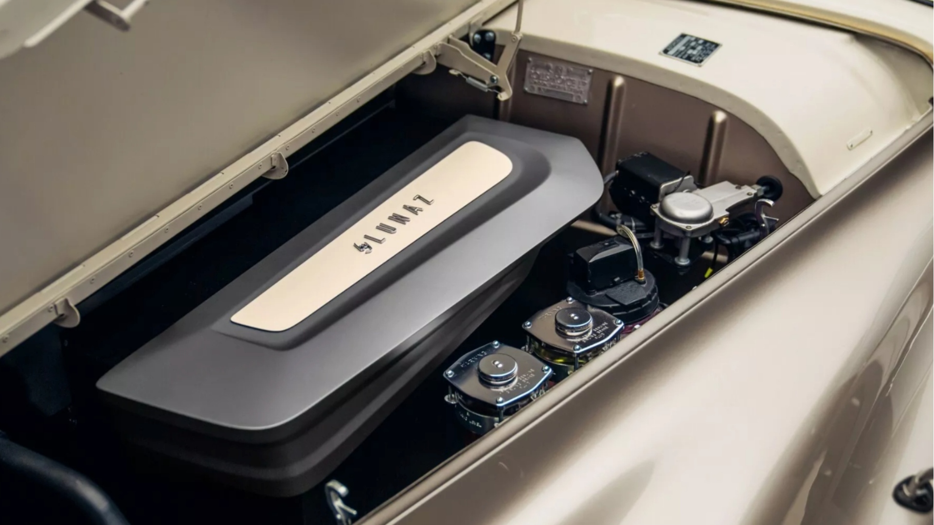 Rolls-Royce-Silver-Cloud-II-ex-Sophia-Loren-Lunaz-2023-6 Rolls-Royce-Silver-Cloud-II-ex-Sophia-Loren-Lunaz-2023-6