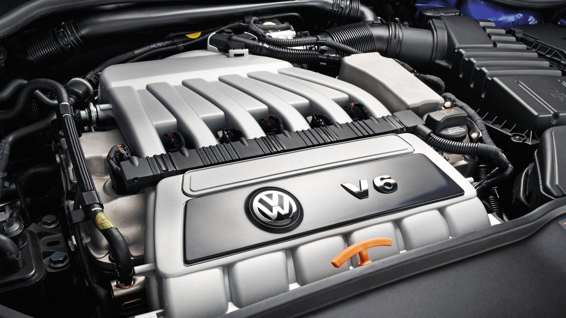 3.2 V6 engine with 184 kW / 250 PS