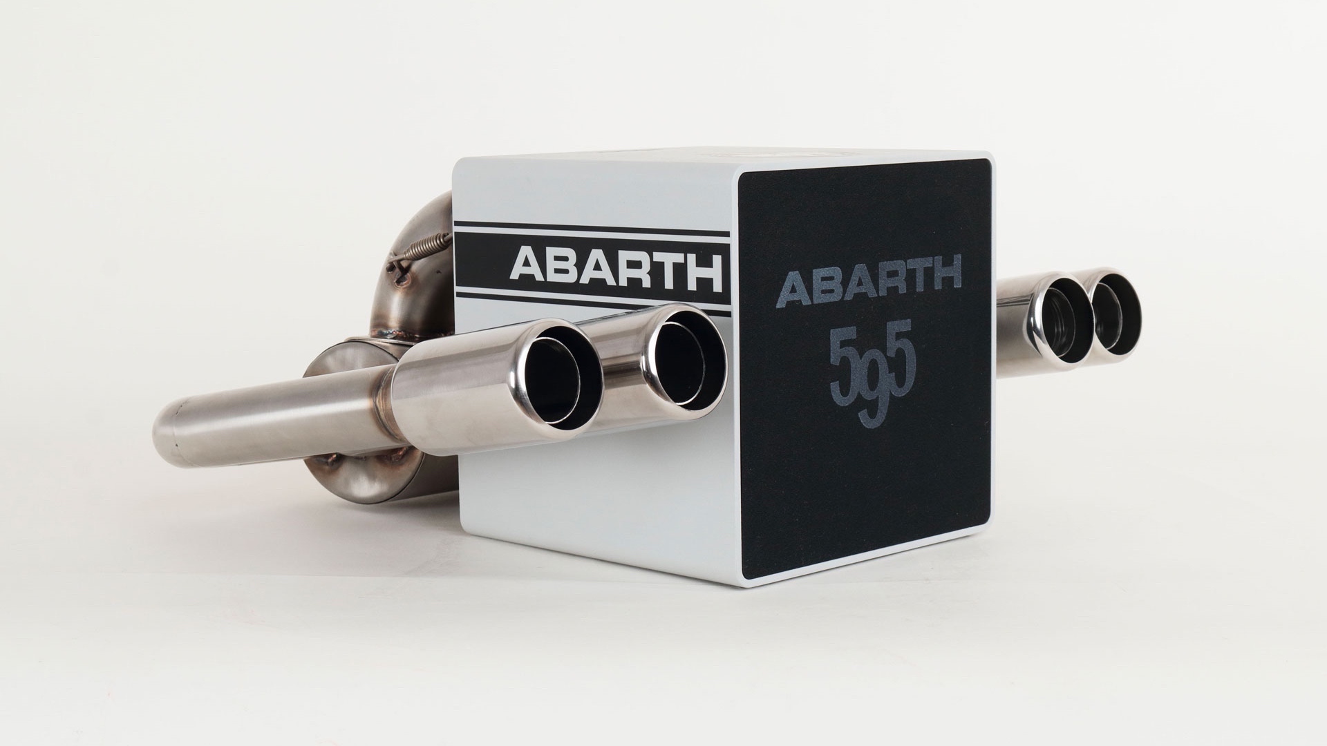 ixoost-casse-altoparlanti-ispirate-alle-auto-10