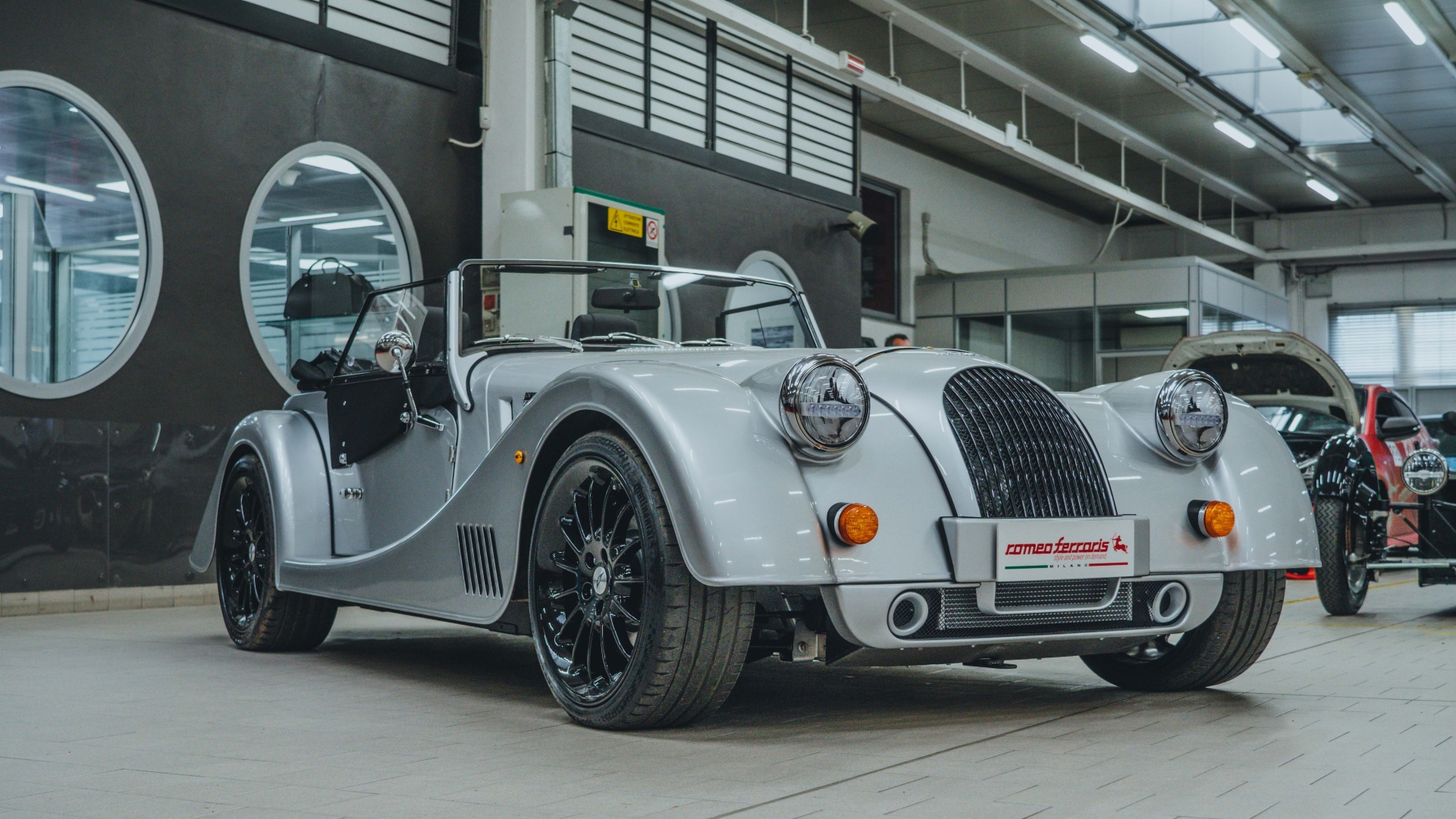 morgan-plus-six-argento-nero-2023-rf--06392 morgan-plus-six-argento-nero-2023-rf--06392