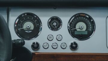 morgan-plus-six-argento-nero-2023-rf--06450 morgan-plus-six-argento-nero-2023-rf--06450