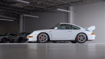1997-Porsche-911-GT21405460_