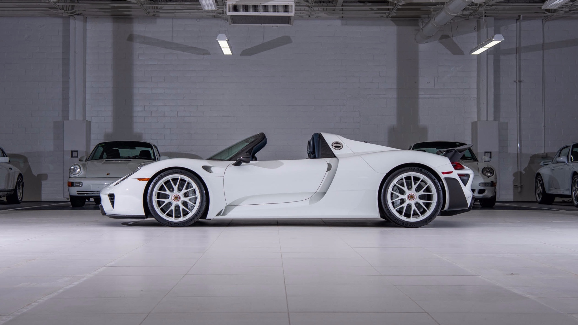2015-Porsche-918--Weissach--Spyder1405522_