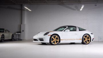2021-Porsche-911-Targa-4S-Heritage-Design-Edition1413160_