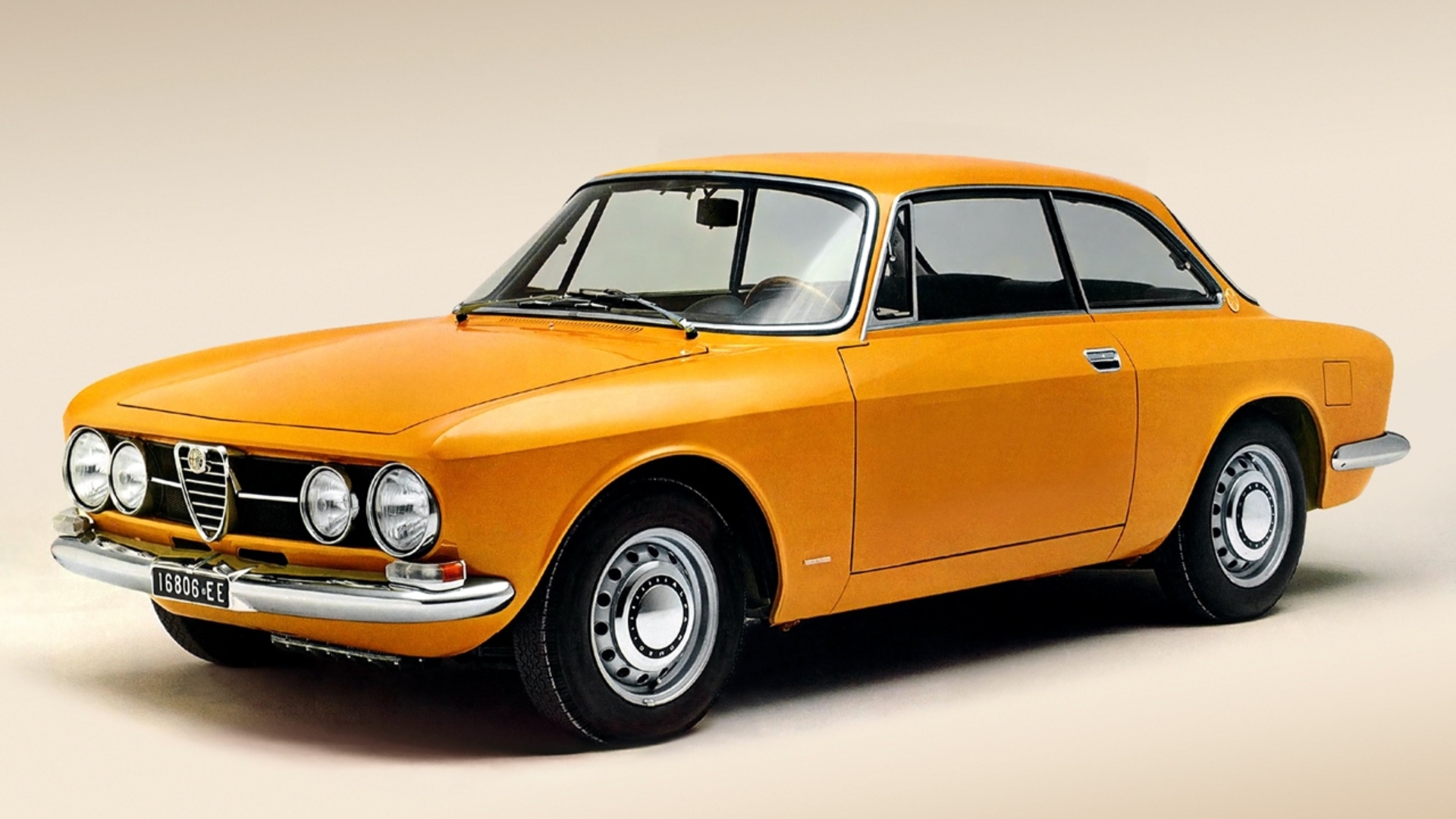 Alfa-Romeo-Giulia-Sprint-GT-1 Alfa-Romeo-Giulia-Sprint-GT-1