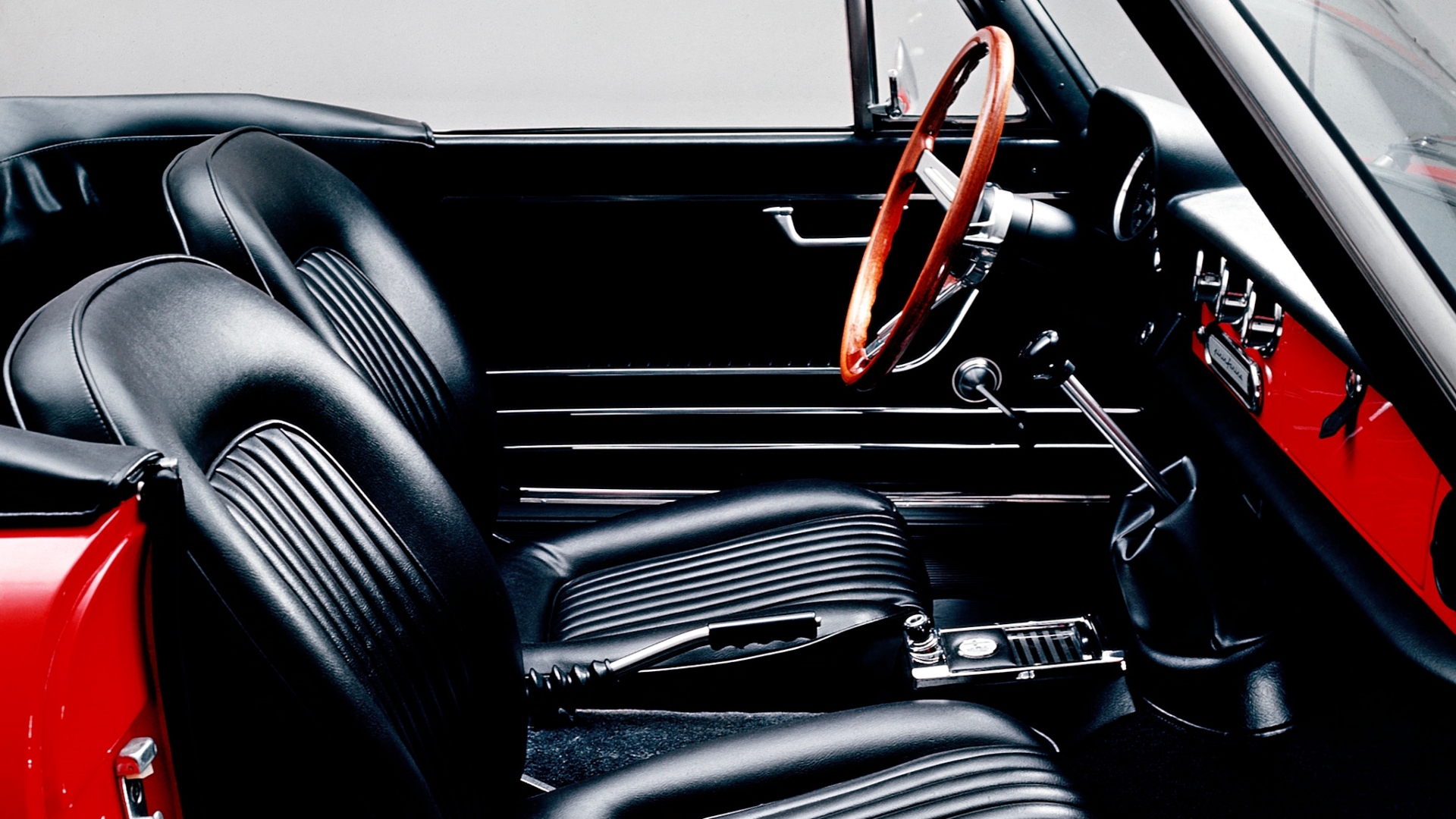 Alfa-Romeo-Spider-Duetto-1