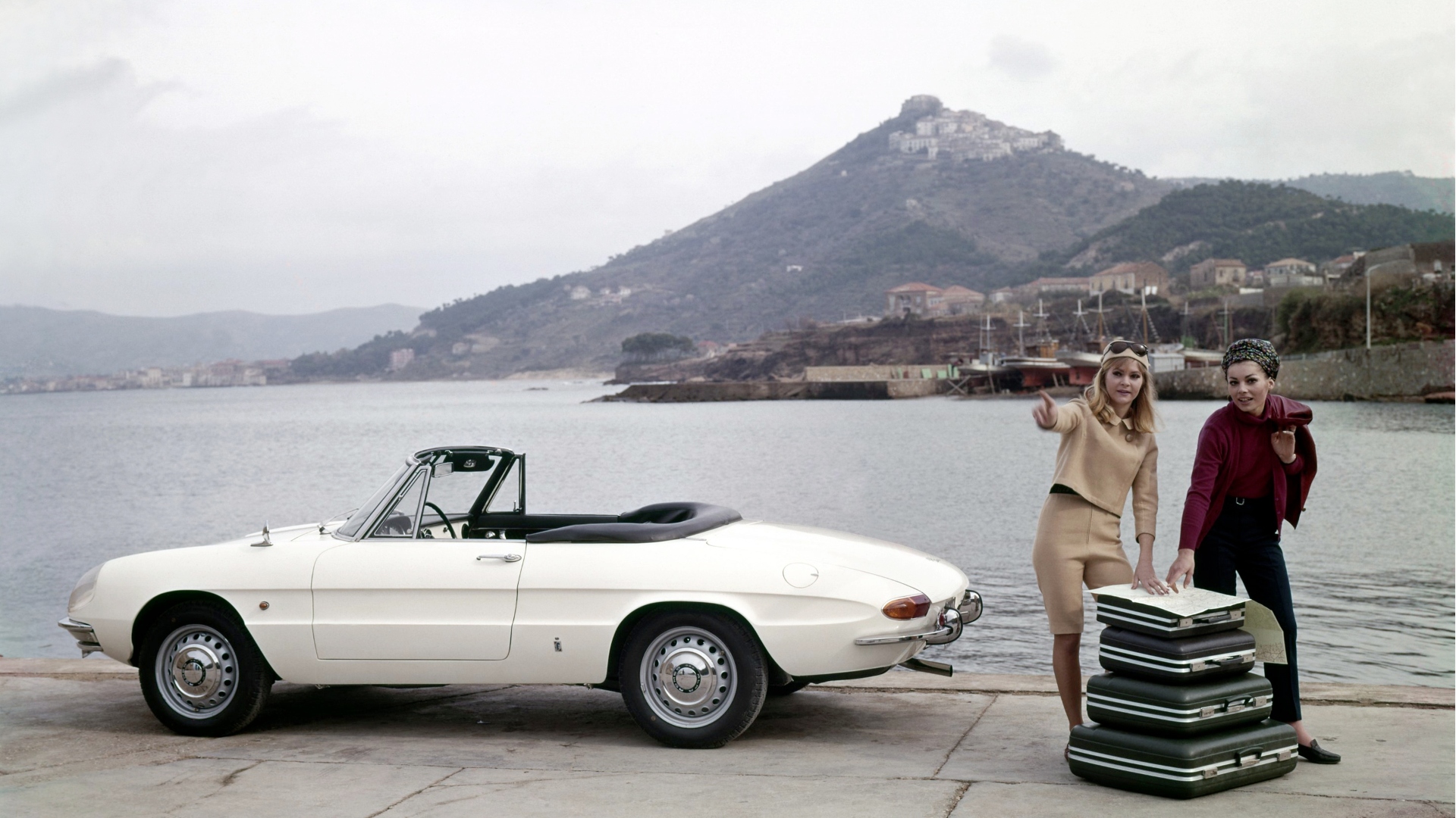 Alfa-Romeo-Spider-Duetto-15
