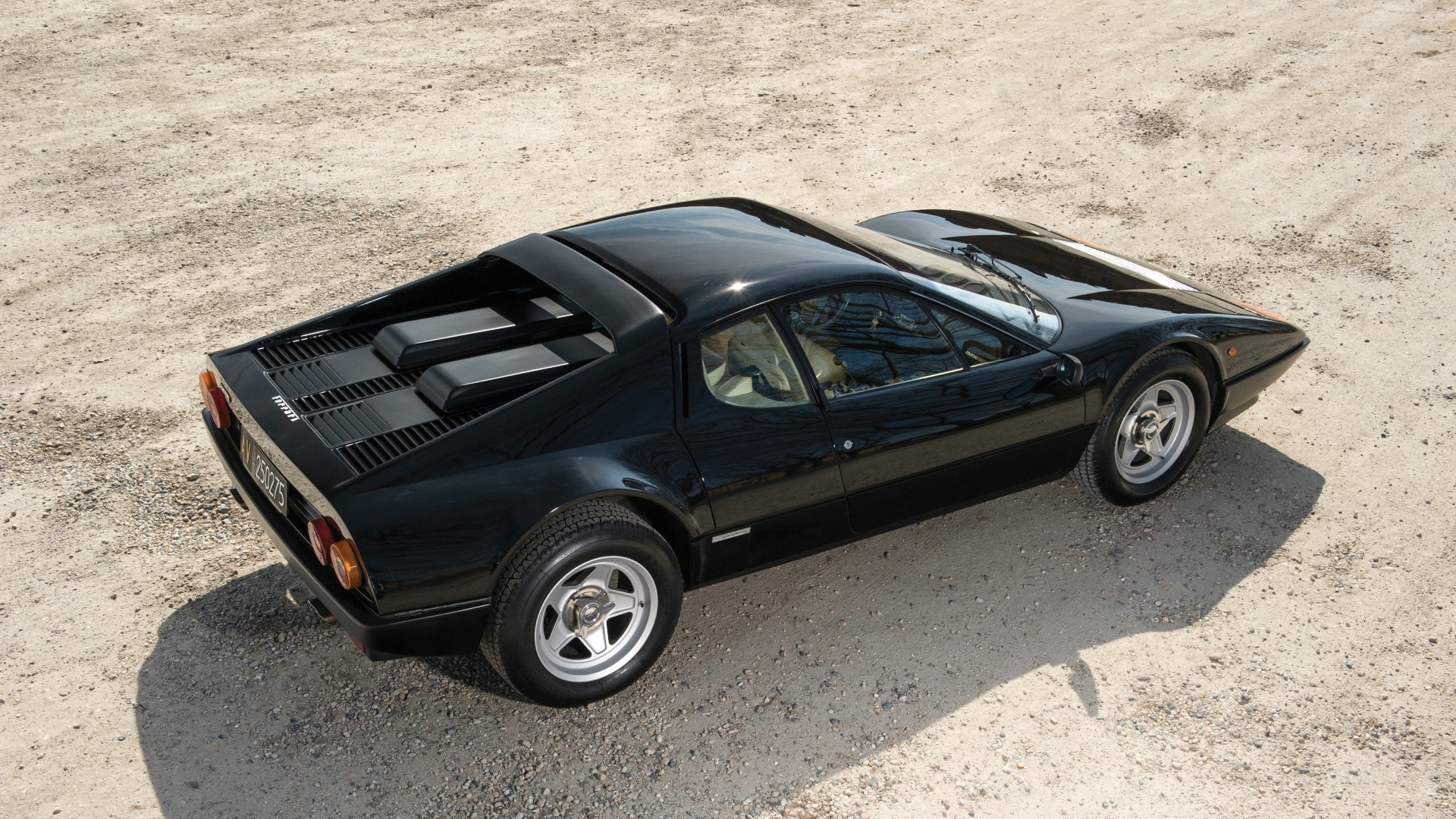 Ferrari-Berlinetta-Boxer-11