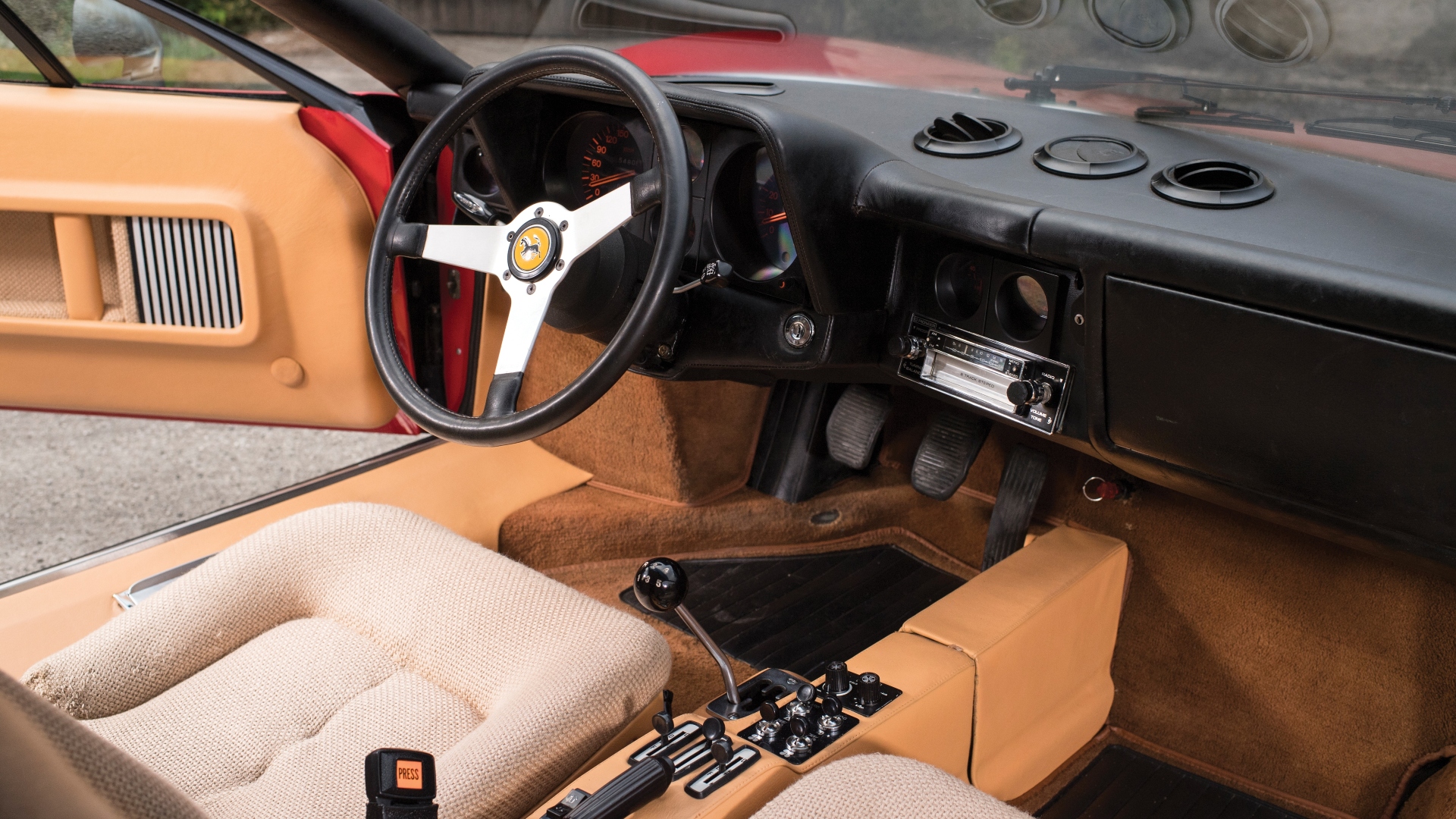 Ferrari-Berlinetta-Boxer-5