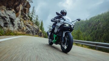 Kawasaki-Ninja-7-HEV-3 Kawasaki-Ninja-7-HEV-3