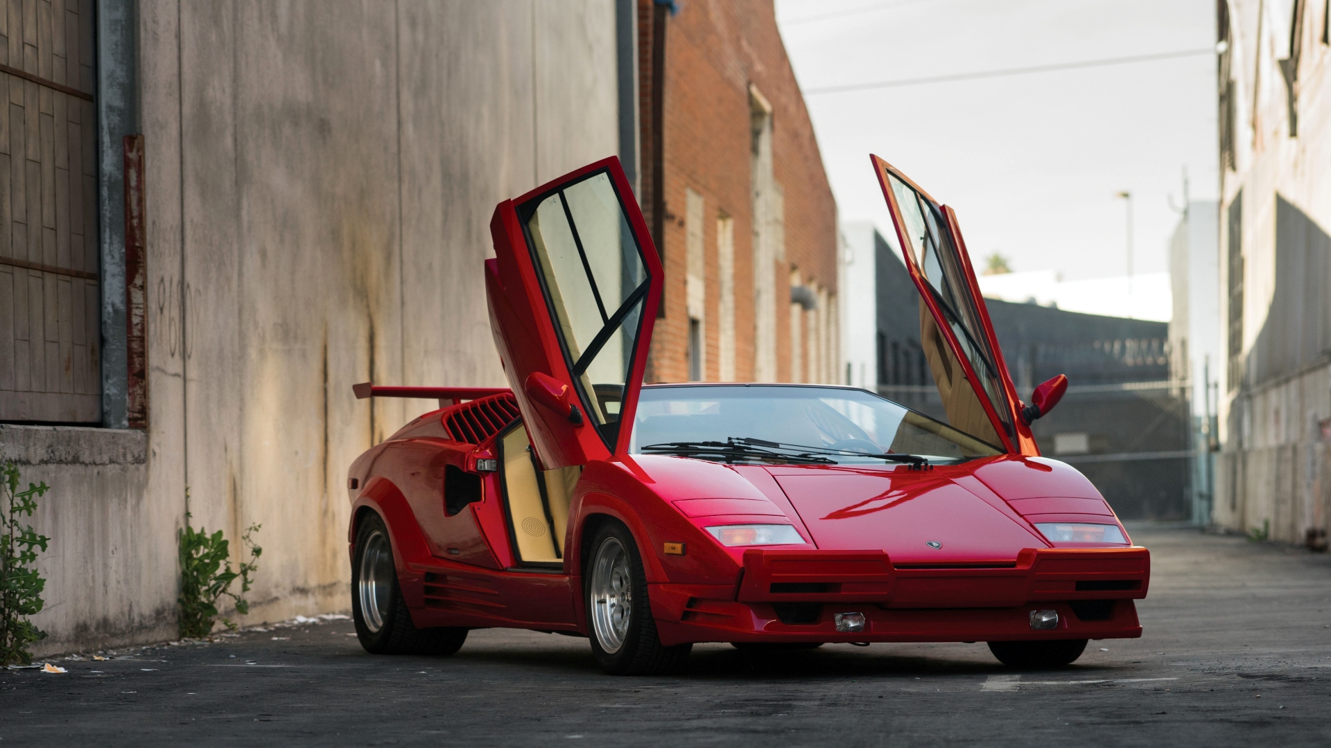Lamborghini-Countach-1