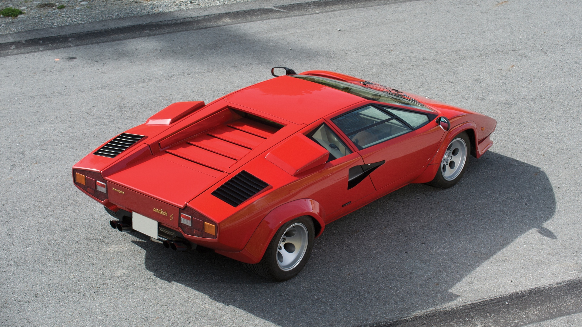 Lamborghini-Countach-21