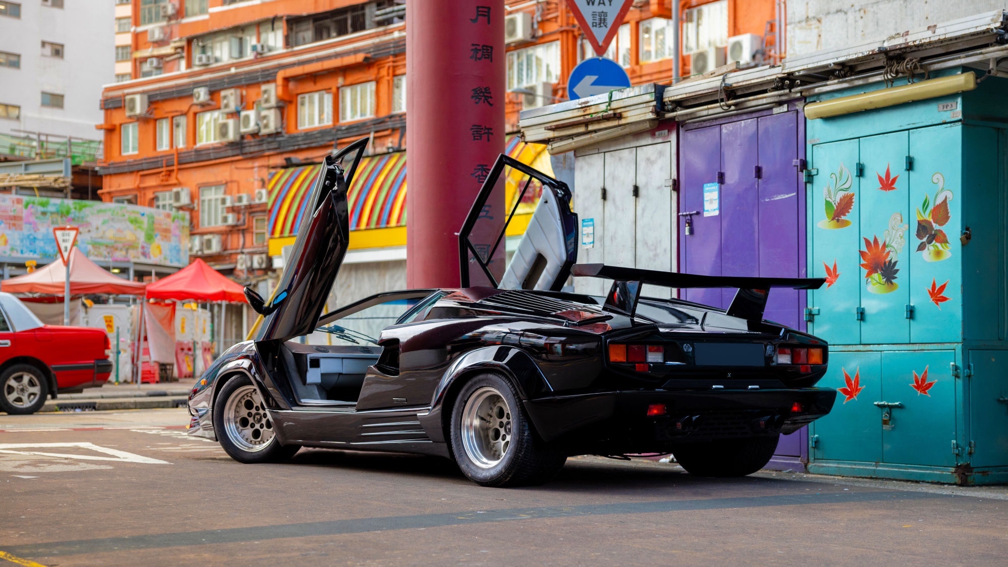 Lamborghini-Countach-25th-Anniversary-RM-Sothebys-19 Lamborghini-Countach-25th-Anniversary-RM-Sothebys-19