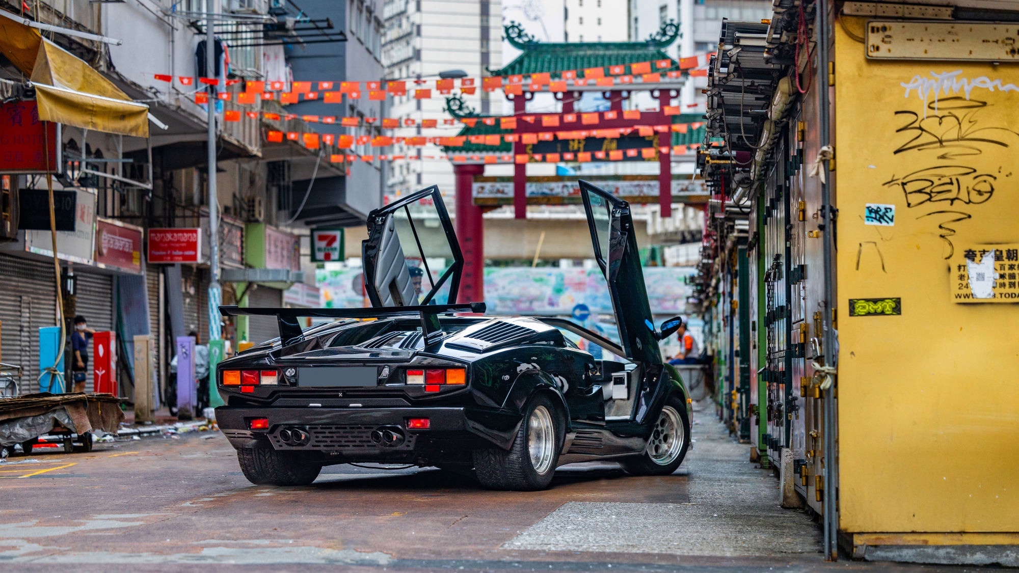Lamborghini-Countach-25th-Anniversary-RM-Sothebys-20 Lamborghini-Countach-25th-Anniversary-RM-Sothebys-20