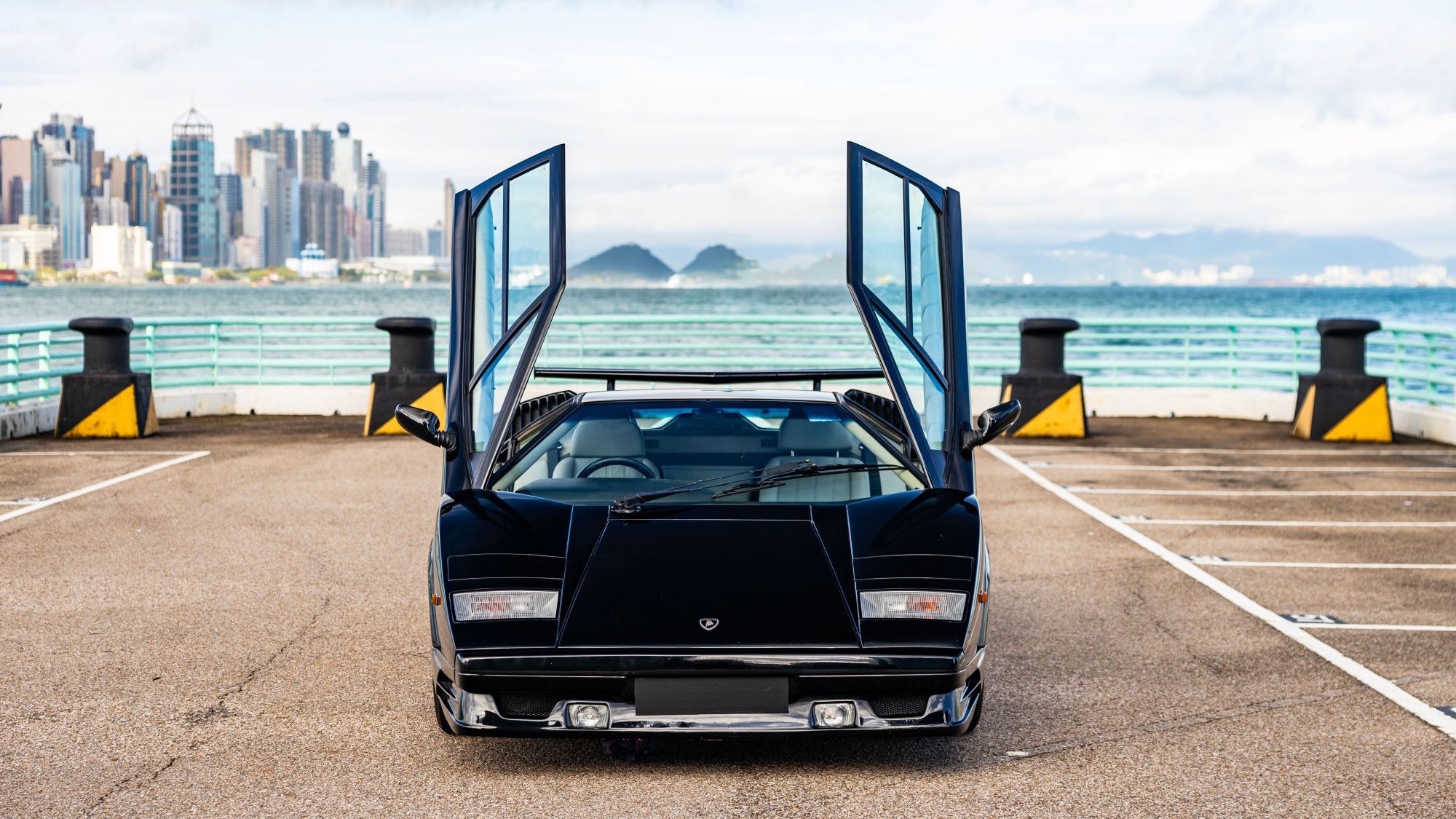 Lamborghini-Countach-25th-Anniversary-RM-Sothebys-21 Lamborghini-Countach-25th-Anniversary-RM-Sothebys-21