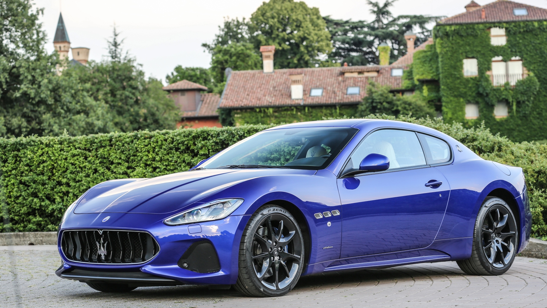 Maserati-Granturismo-9