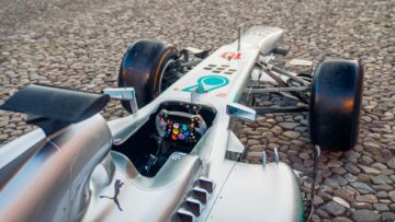 Mercedes-F1-Lewis-Hamilton-2013-GP-Ungheria-vincitrice-2