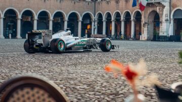 Mercedes-F1-Lewis-Hamilton-2013-GP-Ungheria-vincitrice-6