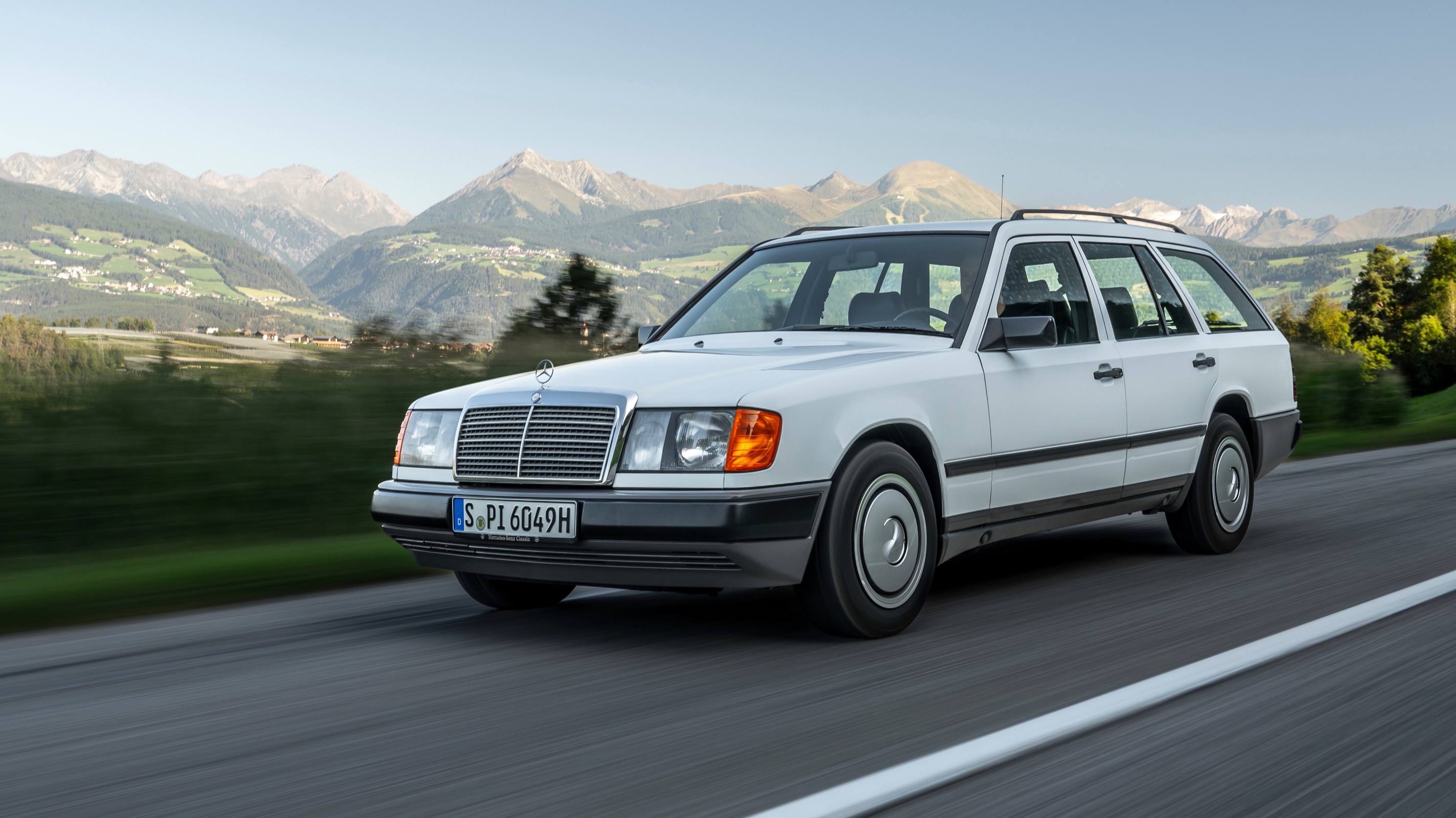 Mercedes-Benz 300 TD TURBO 4MATIC (S 124), 1989 Mercedes-Benz 300 TD TURBO 4MATIC (S 124), 1989