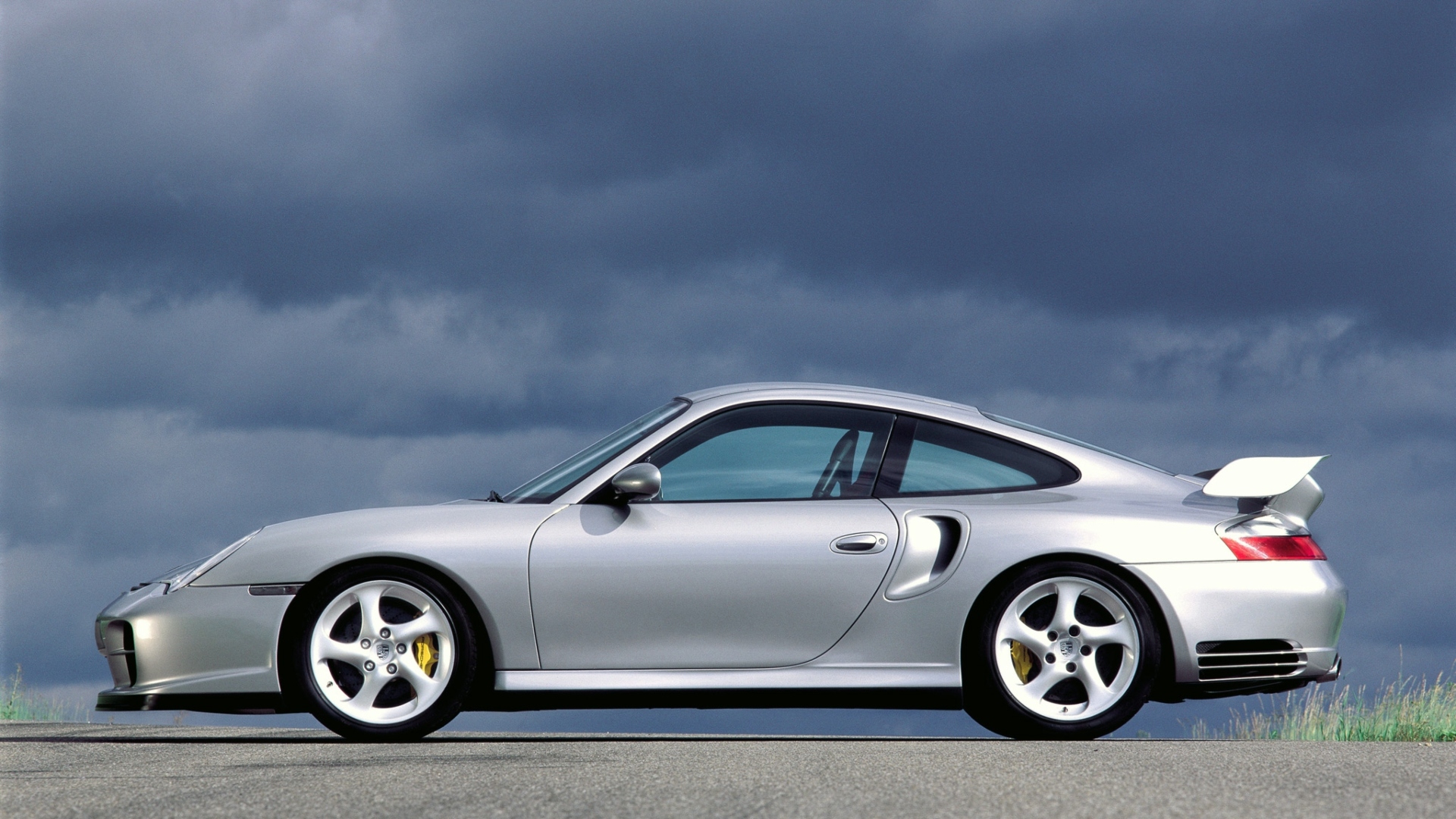 Porsche-911-996-14