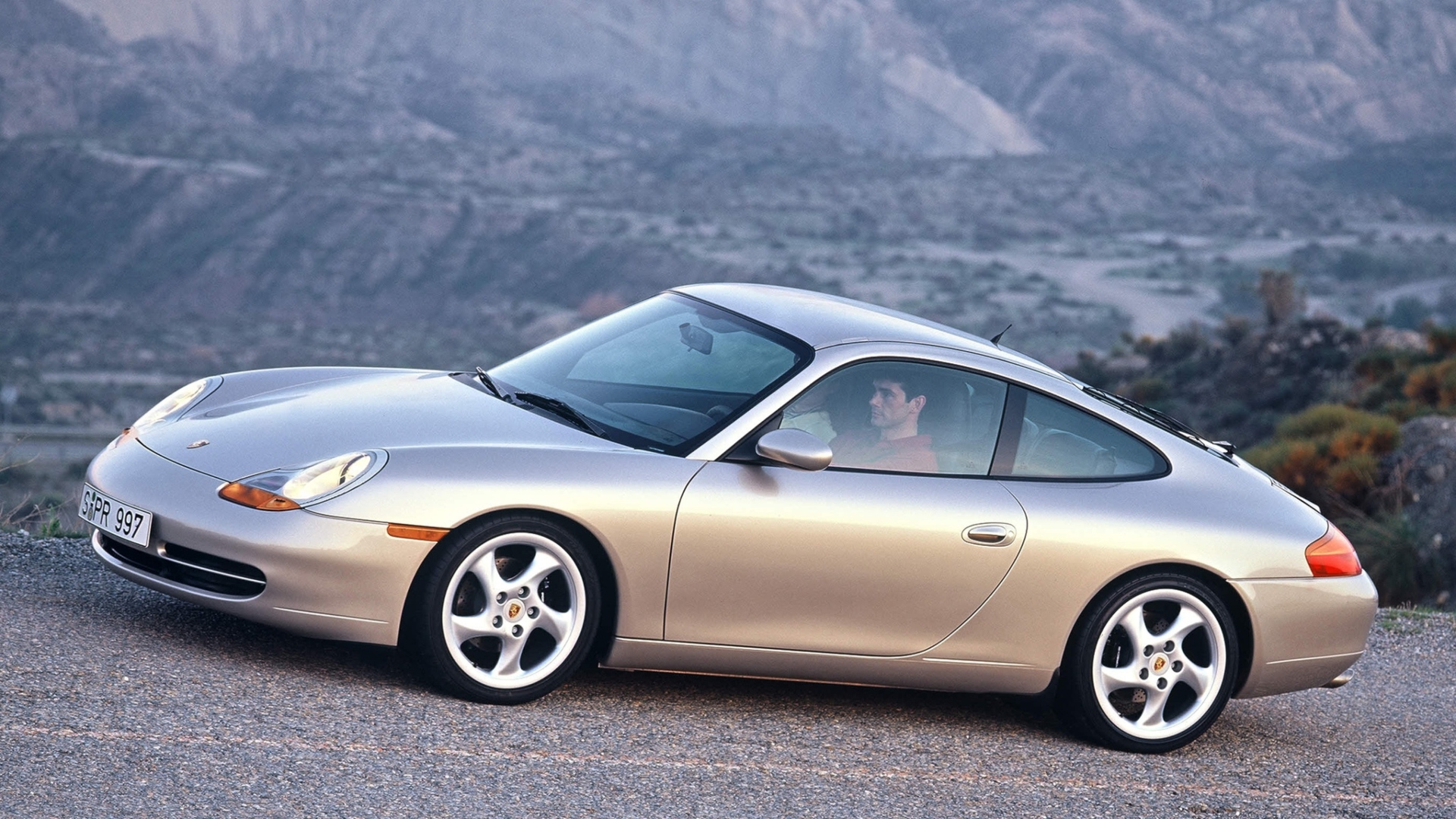 Porsche-911-996-5