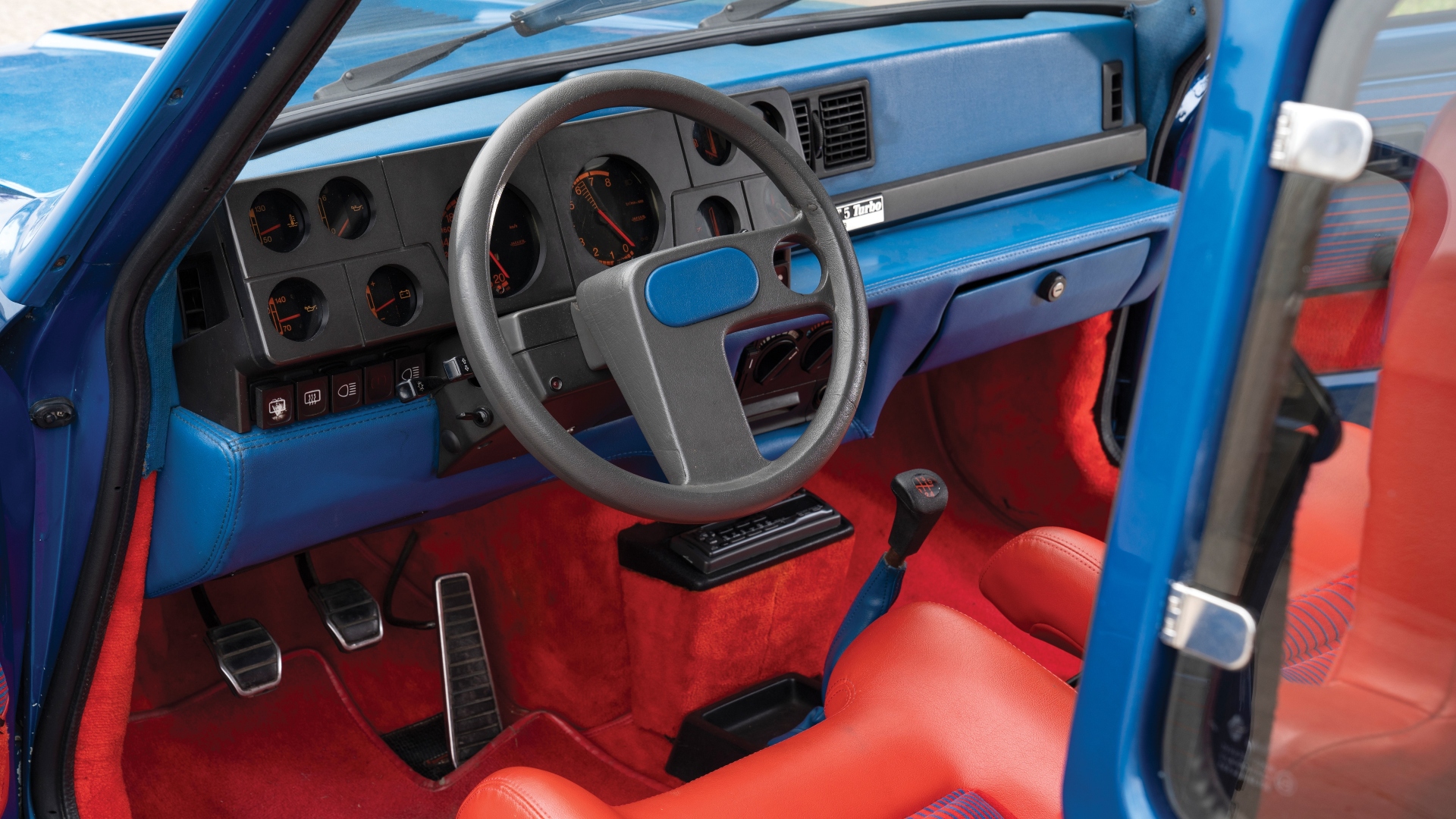 Renault-5-Turbo-8