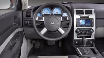 dodge-magnum-srt8-2 dodge-magnum-srt8-2