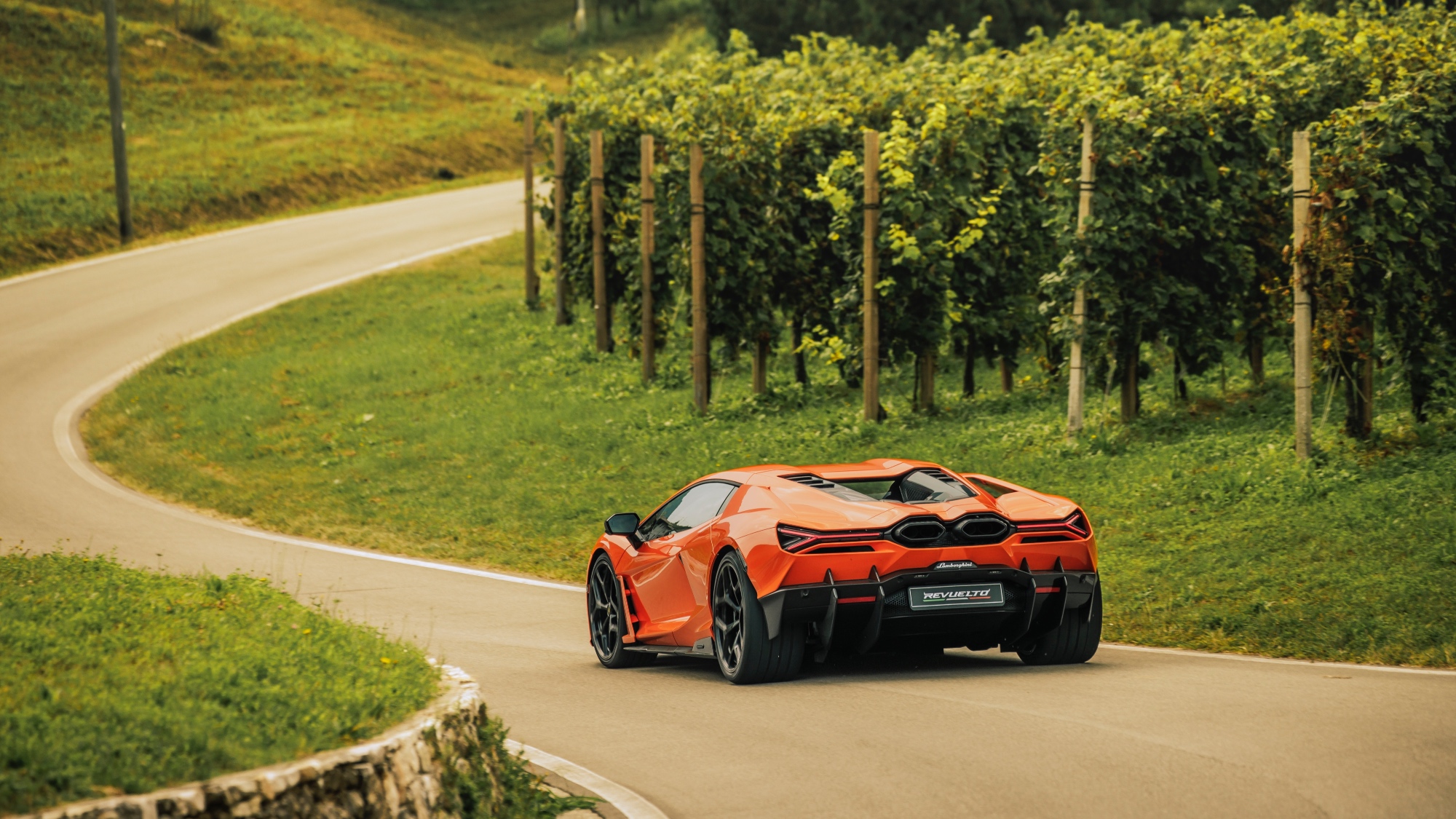 lamborghini-revuelto-prezzo-scheda-tecnica-0-100-12