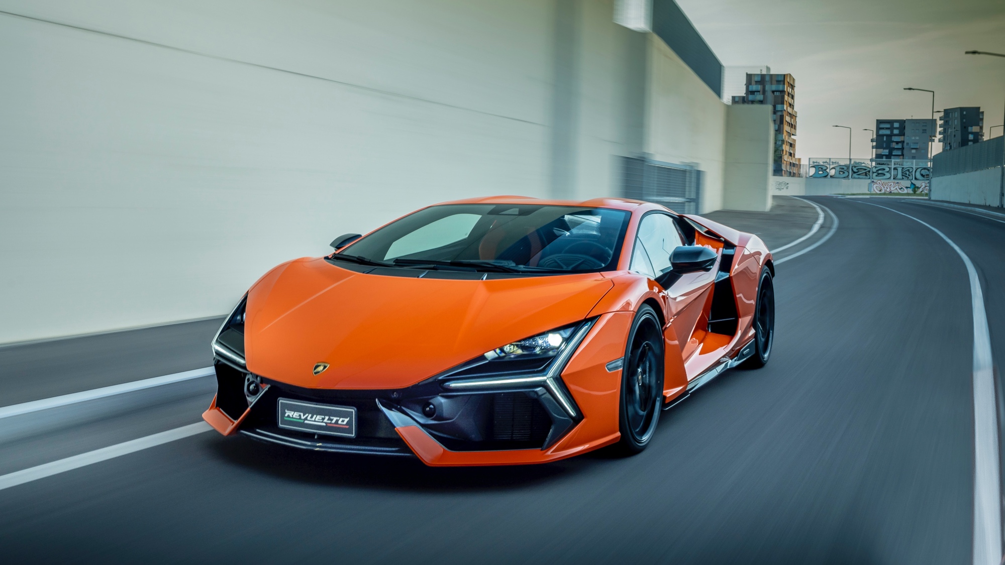 lamborghini-revuelto-prezzo-scheda-tecnica-0-100-2