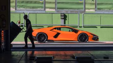 lamborghini-revuelto-prezzo-scheda-tecnica-0-100-54