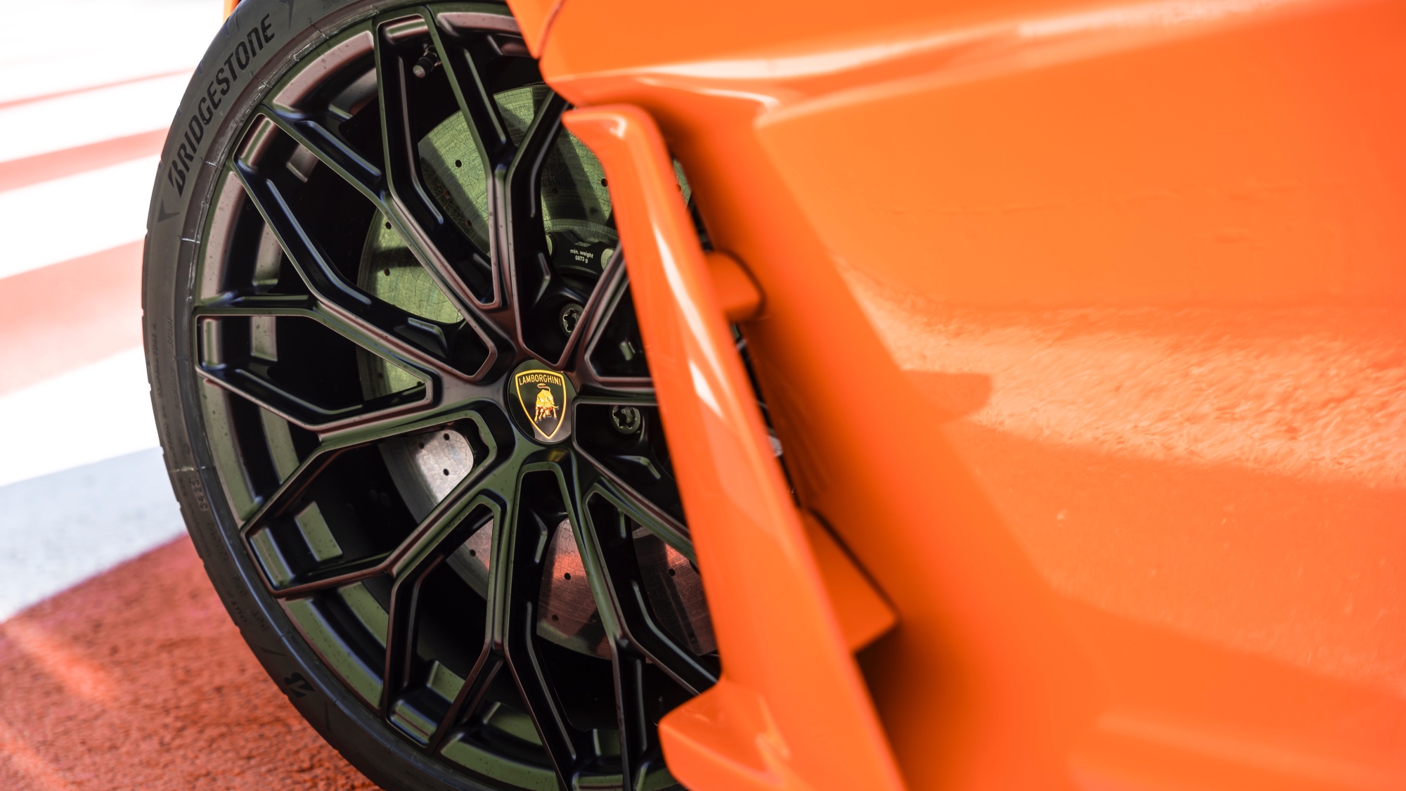 lamborghini-revuelto-prezzo-scheda-tecnica-0-100-61