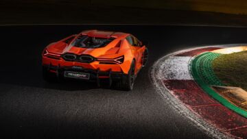 lamborghini-revuelto-prezzo-scheda-tecnica-0-100-68 lamborghini-revuelto-prezzo-scheda-tecnica-0-100-68