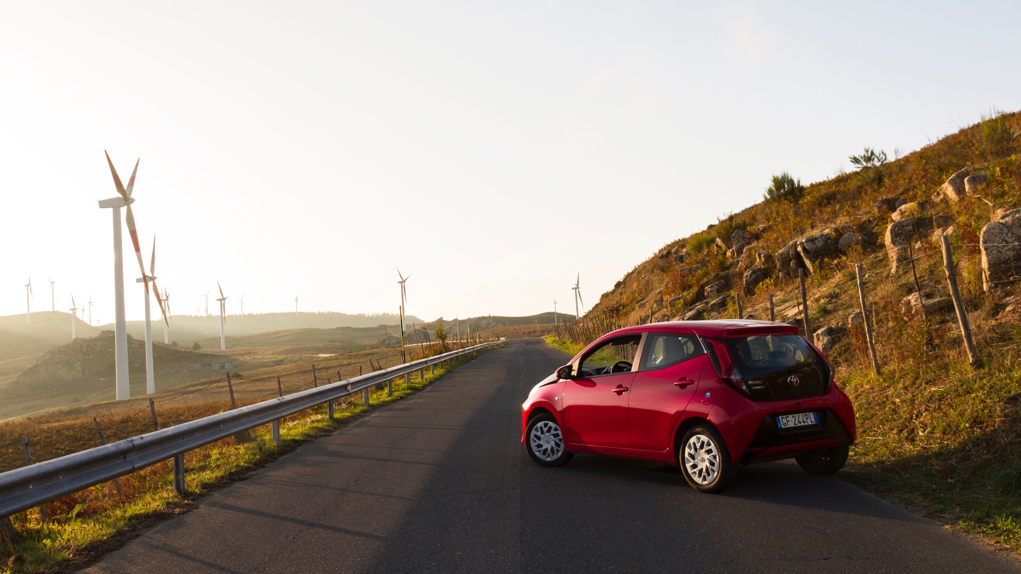 toyota-aygo-gr-auto-a-noleggio-sicilia-1 toyota-aygo-gr-auto-a-noleggio-sicilia-1