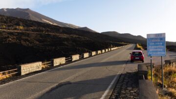 toyota-aygo-gr-auto-a-noleggio-sicilia-3 toyota-aygo-gr-auto-a-noleggio-sicilia-3