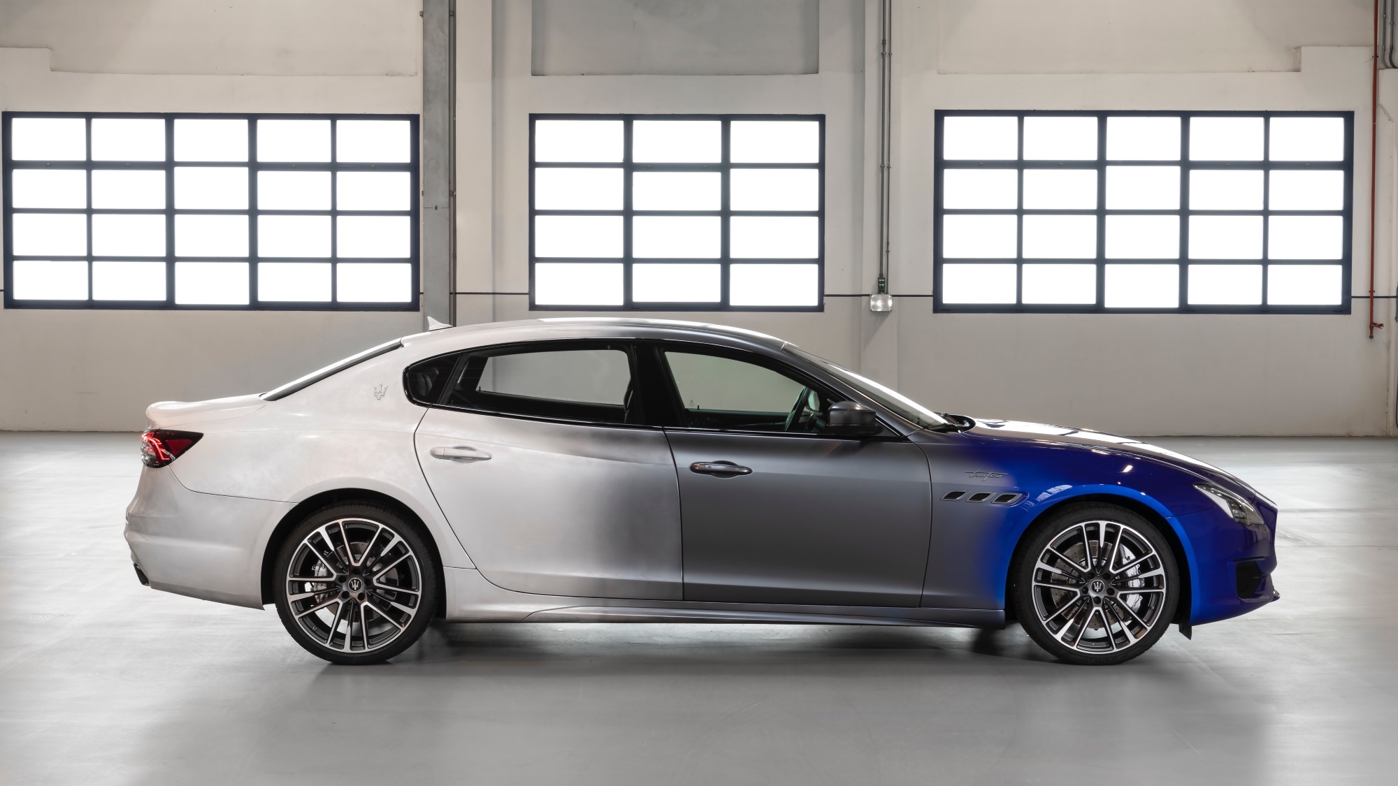 22781-MaseratiQuattroporteZda-2023