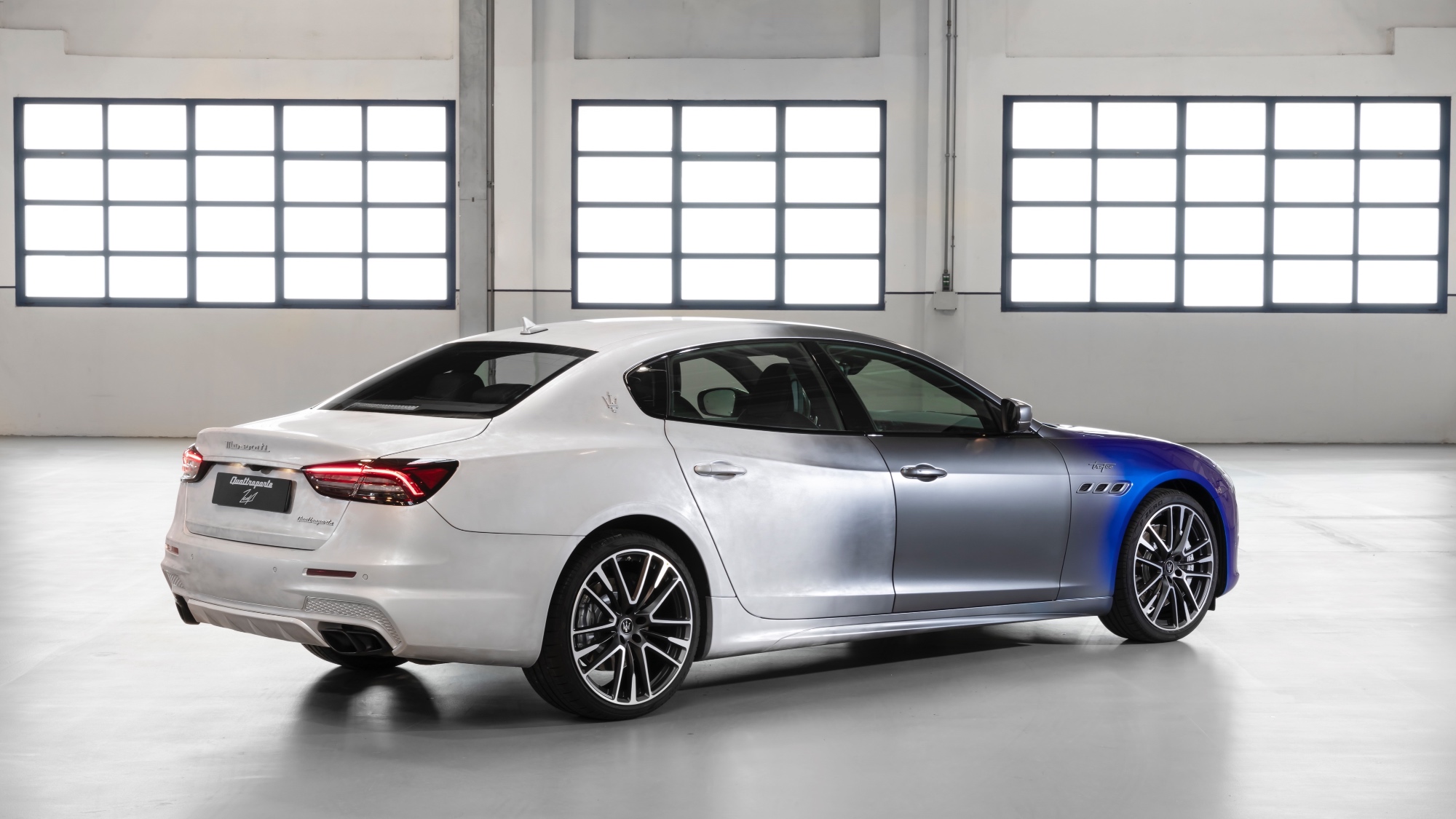 22782-MaseratiQuattroporteZda-2023