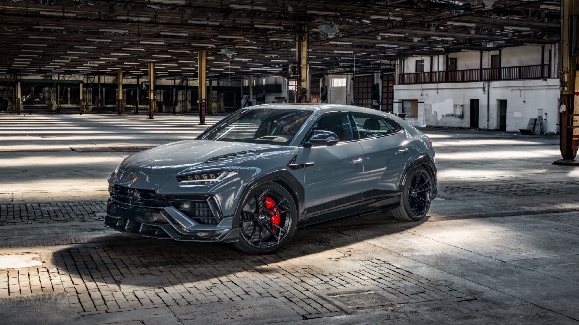 ABT-Lamborghini_Urus_Scatenato_Front-seitlich