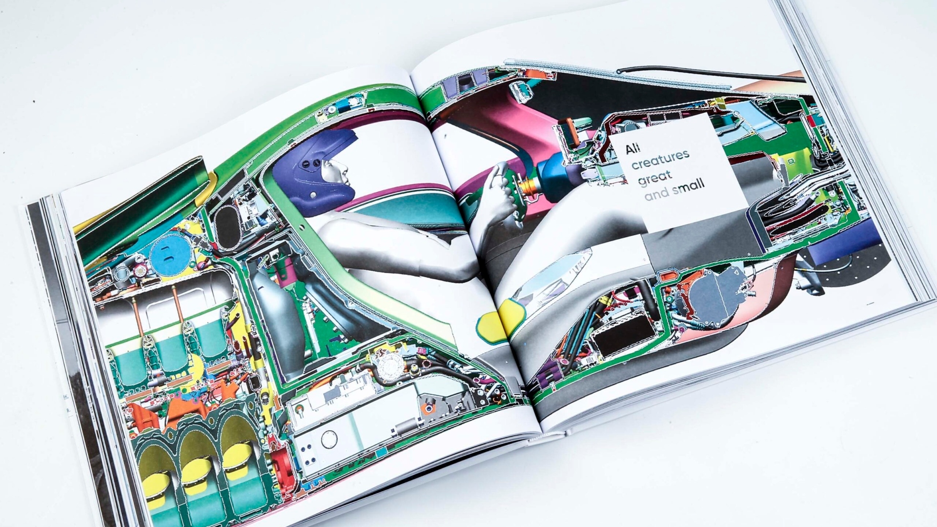 Aston-Martin-A-wild-ride-the-making-of-Valkyrie-libro-book-2023-10