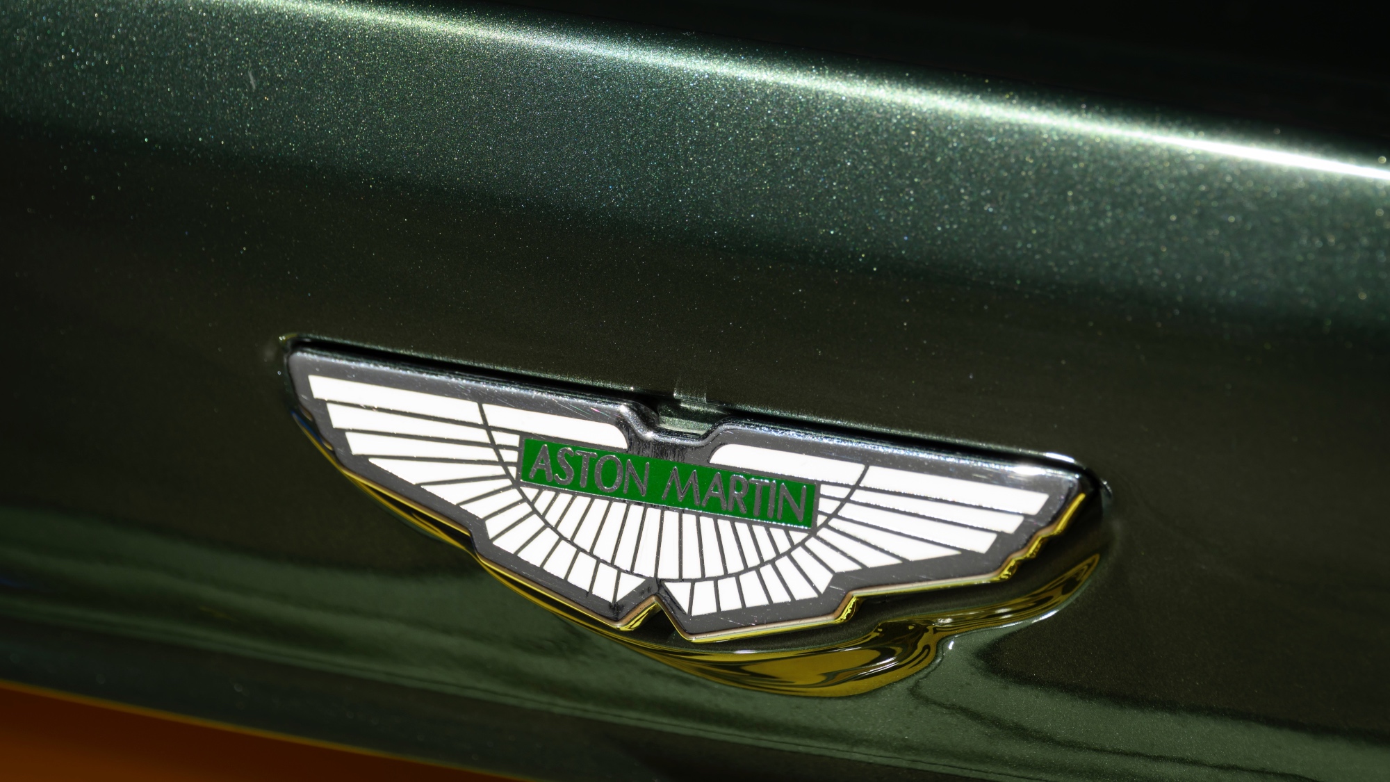 AstonMartinV8VantageV550-13