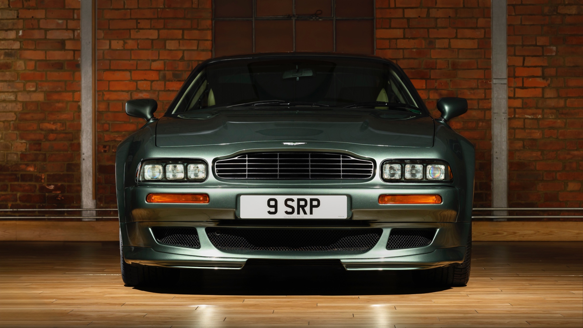 AstonMartinV8VantageV550-2