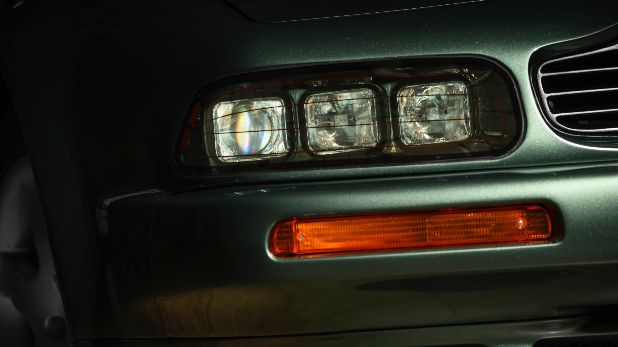 AstonMartinV8VantageV550-9