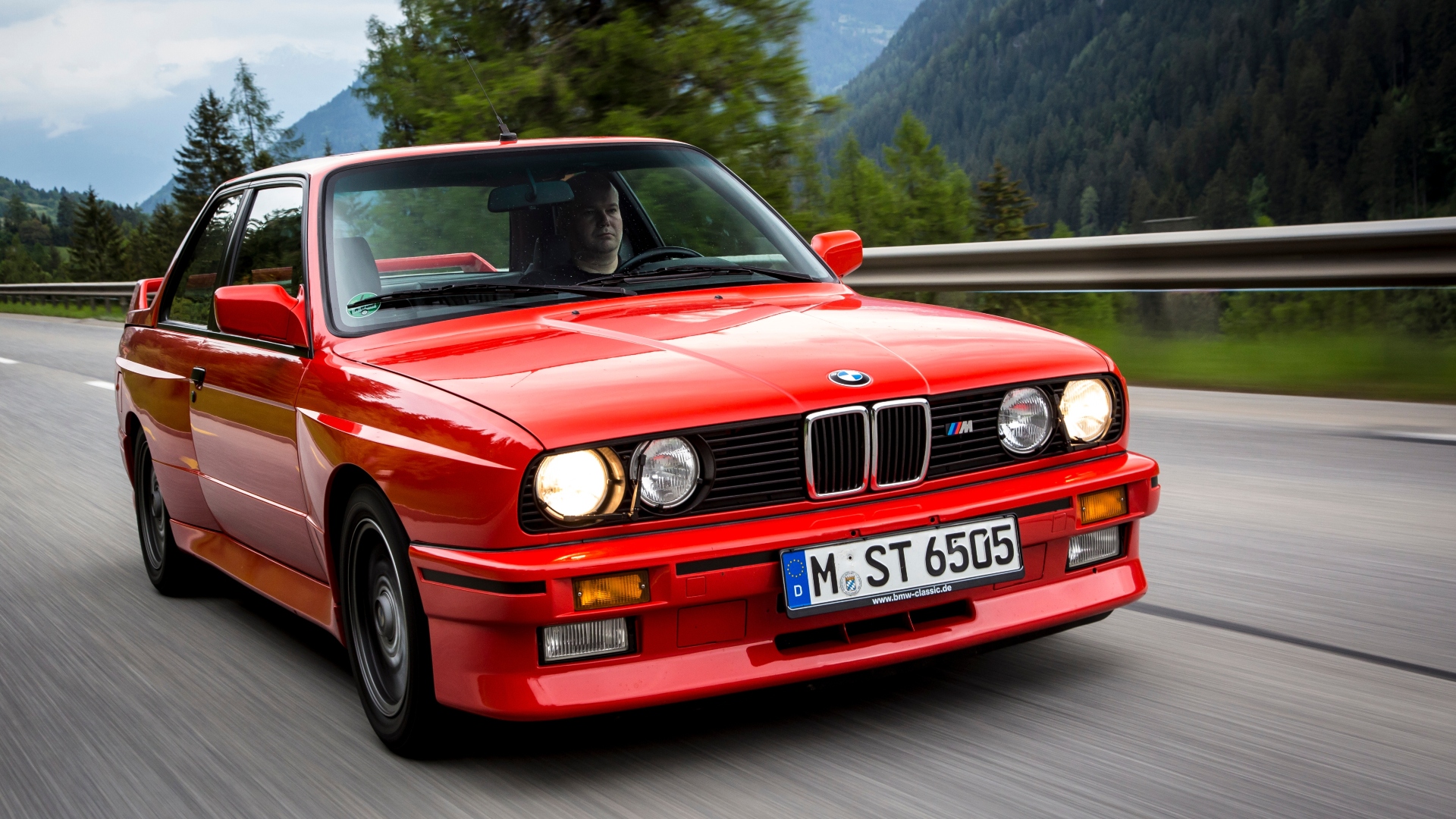 BMW-M3-E30-8