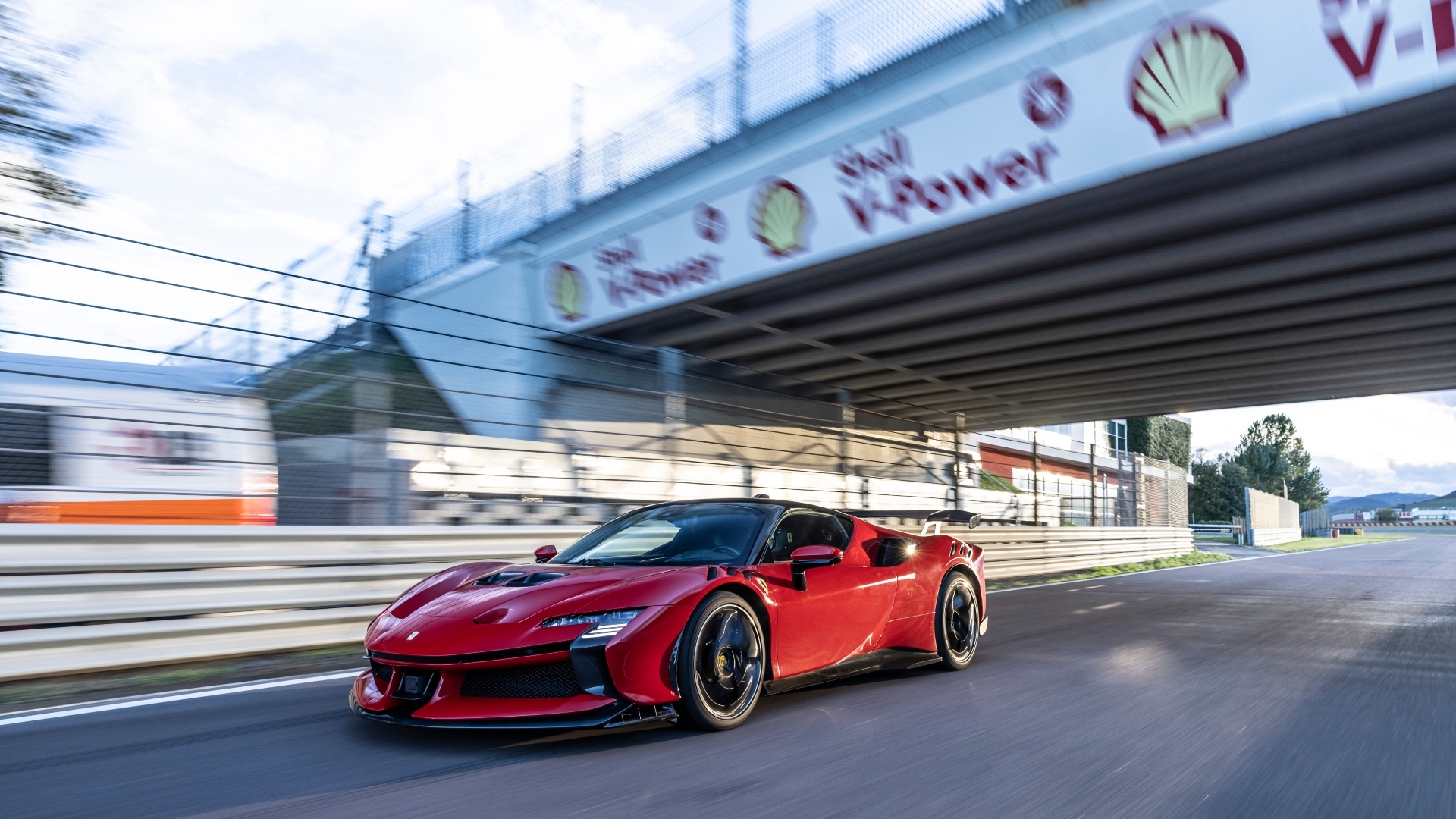 Ferrari_SF90XX_Stradale_record_Fiorano_2023-12