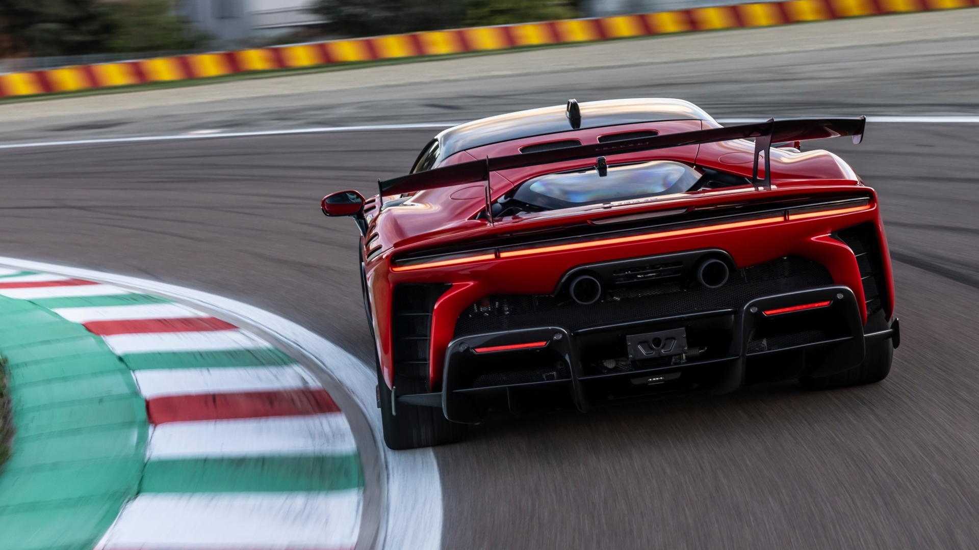 Ferrari_SF90XX_Stradale_record_Fiorano_2023-13