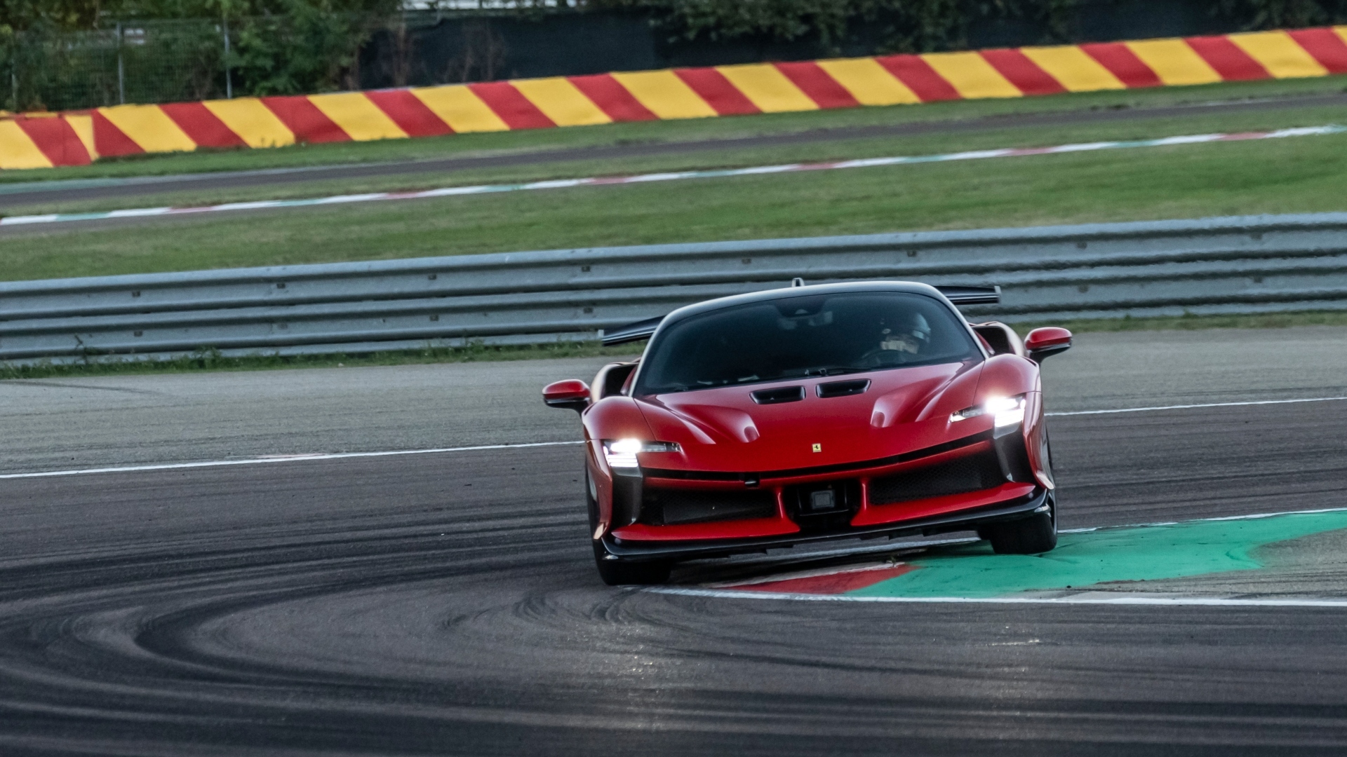 Ferrari_SF90XX_Stradale_record_Fiorano_2023-14