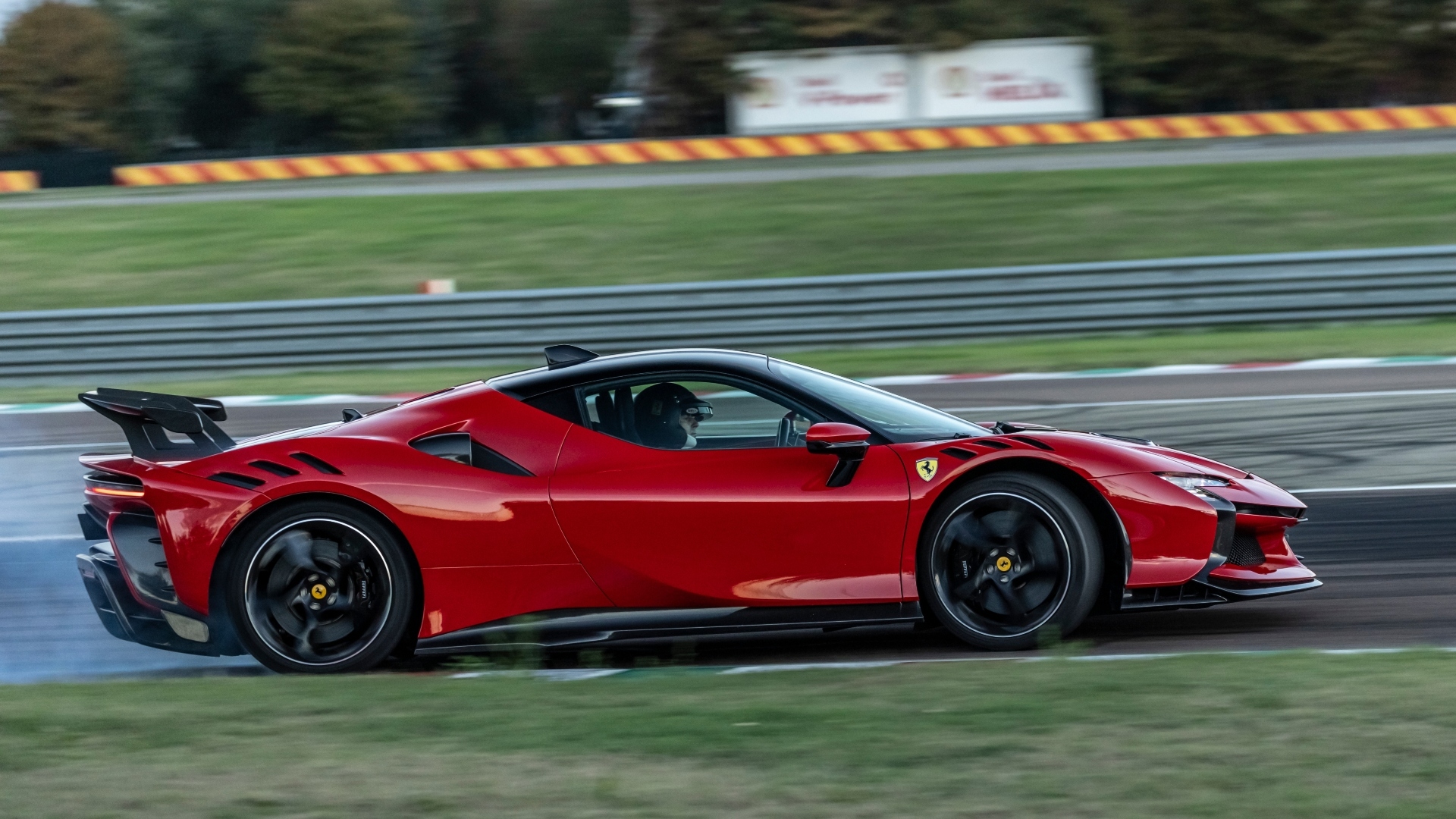 Ferrari_SF90XX_Stradale_record_Fiorano_2023-16